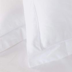 Luxury Bed set white organic cotton close up